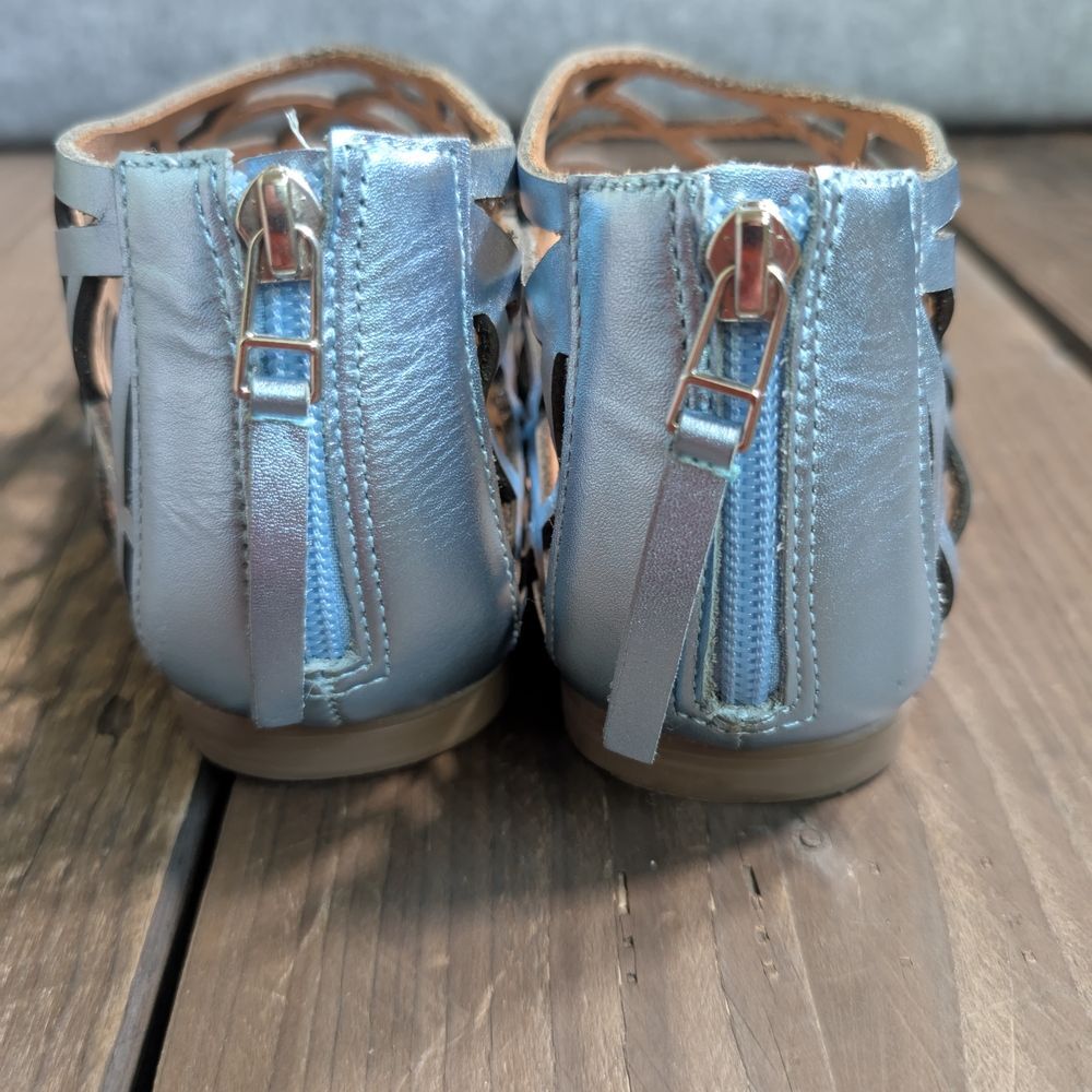 GOLO Silver Sandals 8 - Picture 4 of 9